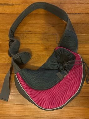 Yudodo Pet Dog Sling carrier bag - Pink & Gray. Used, in excellent condition.